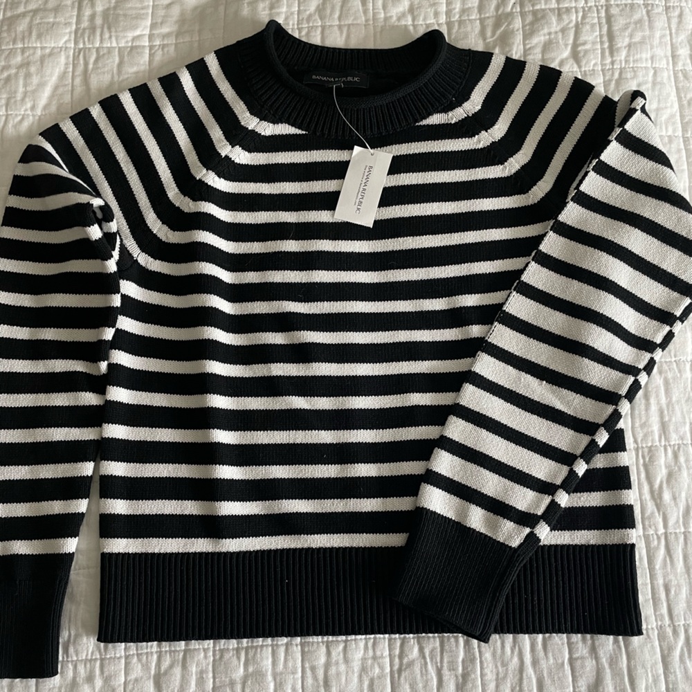 Banana Republic striped sweater, NWT, size small